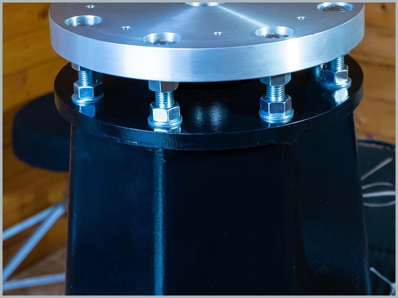 Octagonal Steel Pier+Levelling Adapter_detailview